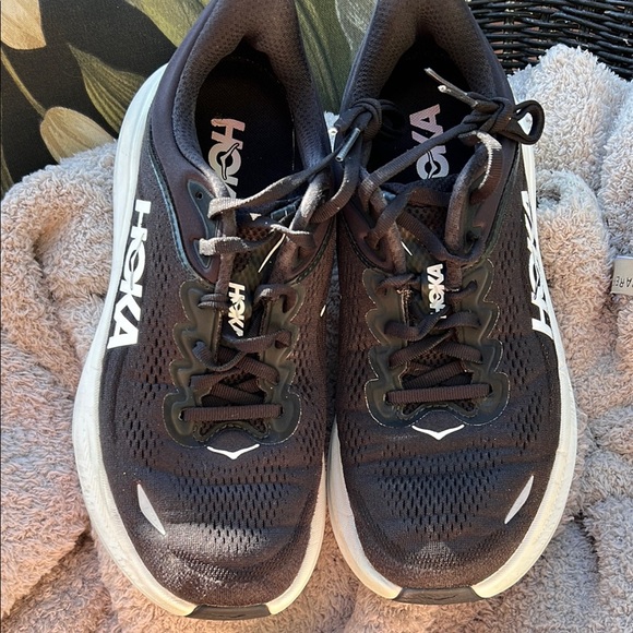Women’s Hoka Bondi 9 - Picture 1 of 6